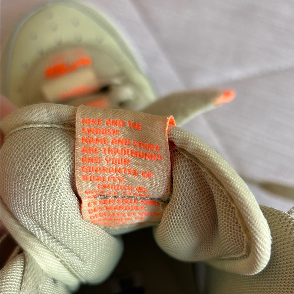 Nike Air Force One olive aura High-Top Sneakers in Green and Orange. basketball - Picture 14 of 15